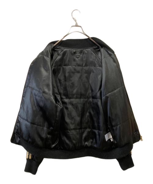 adidas（アディダス）adidas (アディダス) スカルボーンスカジャン ブラック×ゴールド サイズ:Ｍの古着・服飾アイテム