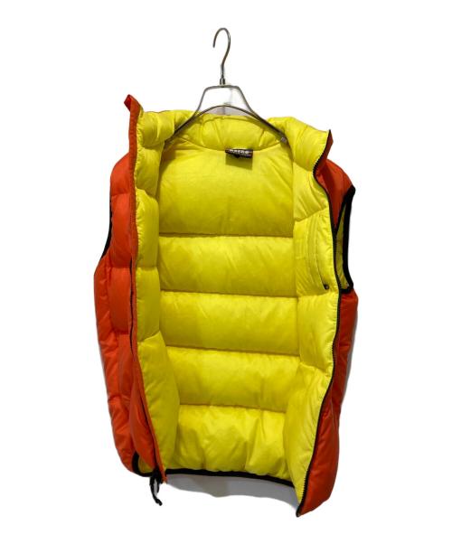 FEATHERED FRIENDS（フェザードフレンズ）FEATHERED FRIENDS (フェザードフレンズ) ダウンベスト オレンジ サイズ:Ｓの古着・服飾アイテム