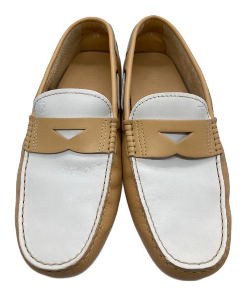 TOD'S（トッズ）TOD'S (トッズ) ドライビングシューズ ベージュ サイズ:6　1/2の古着・服飾アイテム