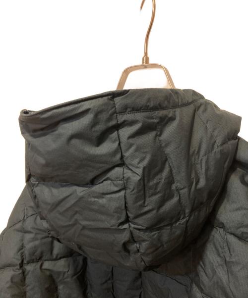 mont-bell（モンベル）mont-bell (モンベル) イグニスダウンパーカー ブルー×グリーン サイズ:XL 未使用品の古着・服飾アイテム