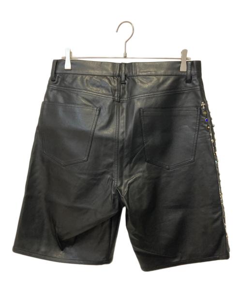 BLOOMYARD（ブルームヤード）BLOOMYARD (ブルームヤード) MULTI STUDS V LEATHER SHORTS ブラック サイズ:Mの古着・服飾アイテム