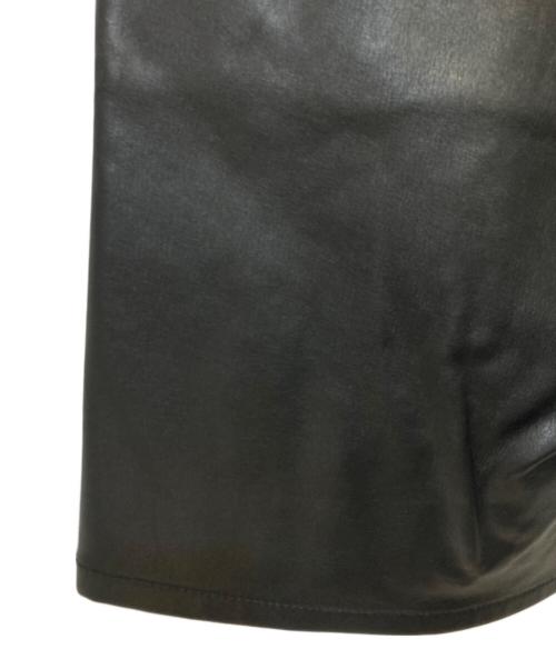 BLOOMYARD（ブルームヤード）BLOOMYARD (ブルームヤード) MULTI STUDS V LEATHER SHORTS ブラック サイズ:Mの古着・服飾アイテム