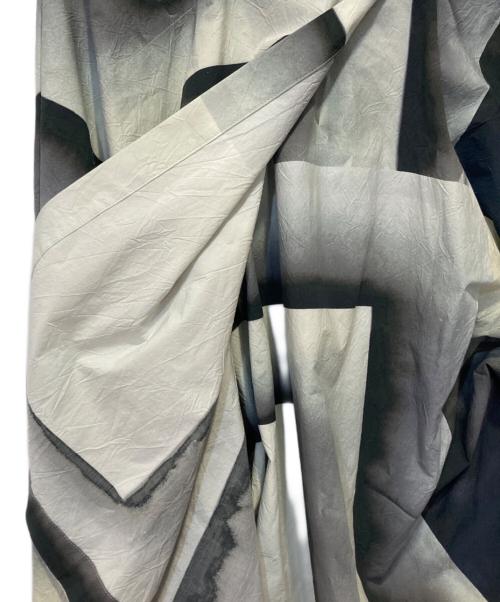 ISSEY MIYAKE（イッセイミヤケ）ISSEY MIYAKE (イッセイミヤケ) プルオーバーシャツ グレー サイズ:不明の古着・服飾アイテム