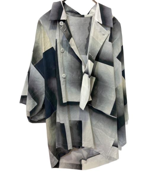 ISSEY MIYAKE（イッセイミヤケ）ISSEY MIYAKE (イッセイミヤケ) プルオーバーシャツ グレー サイズ:不明の古着・服飾アイテム