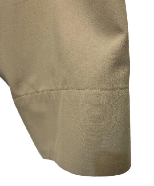 ISSEY MIYAKE（イッセイミヤケ）ISSEY MIYAKE (イッセイミヤケ) シャツ ベージュ サイズ:不明の古着・服飾アイテム