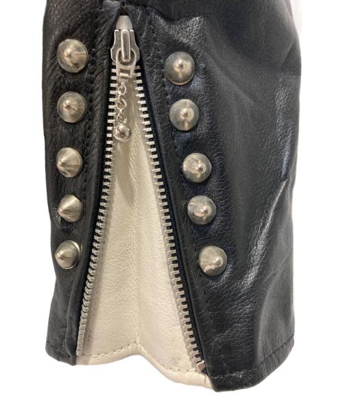 SEX POT ReVeNGe（セックスポットリベンジ）SEX POT ReVeNGe (セックスポットリベンジ) バイカラースタッズダブルライダースジャケット ホワイト×ブラック サイズ:34の古着・服飾アイテム