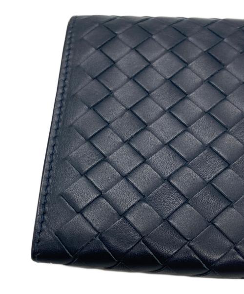 BOTTEGA VENETA（ボッテガベネタ）BOTTEGA VENETA (ボッテガベネタ) イントレチャート 二つ折り長財布 ネイビーの古着・服飾アイテム