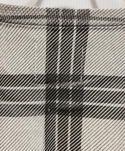 GEEK OUT STORE（ギーク アウト ストア）GEEK OUT STORE (ギーク アウト ストア) マルチカラーチェックプリントスウェット マルチカラー サイズ:Freeの古着・服飾アイテム