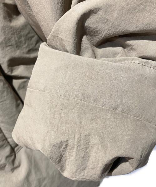 yoko sakamoto（ヨーコサカモト）YOKO SAKAMOTO (ヨーコサカモト) DOWN BIG JACKET ベージュ サイズ:Ｍの古着・服飾アイテム