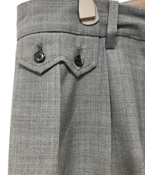 Unlikely（アンライクリー）Unlikely (アンライクリー) Sawtooth Flap 2P Trousers Tropical グレー サイズ:Mの古着・服飾アイテム