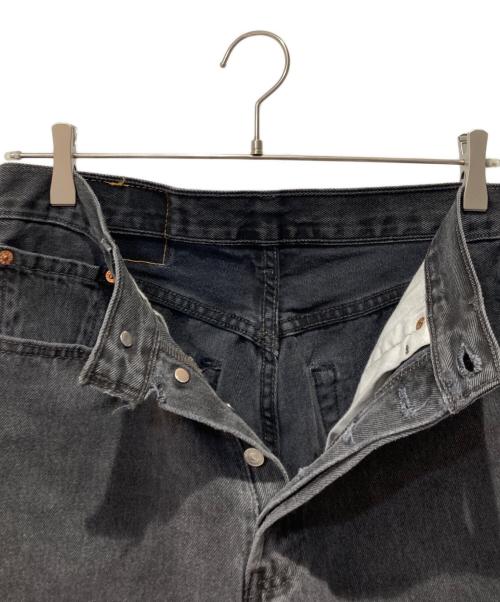 LEVI'S（リーバイス）LEVI'S (リーバイス) デニムパンツ ブラック サイズ:78.5cmの古着・服飾アイテム