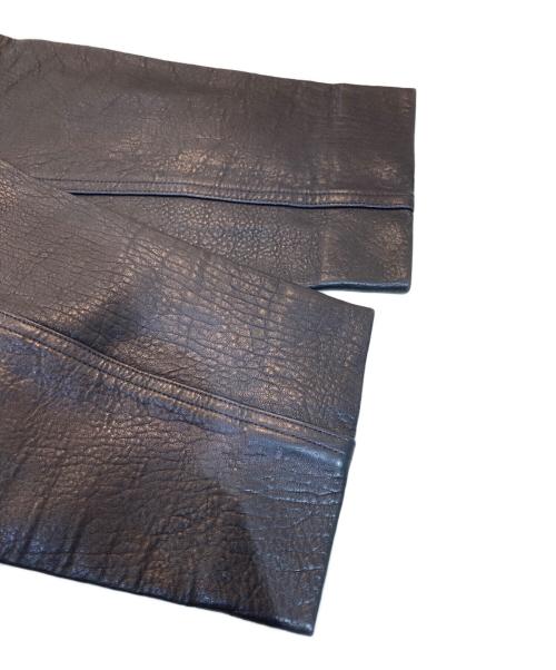 ISSEY MIYAKE MEN（イッセイミヤケメン）ISSEY MIYAKE MEN (イッセイミヤケメン) ラムレザーパンツ ブラック サイズ:Sの古着・服飾アイテム