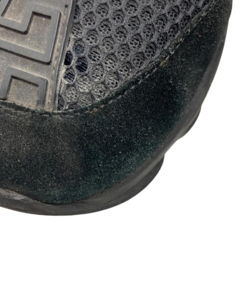 VERSACE（ヴェルサーチェ）VERSACE (ヴェルサーチェ) スニーカー ブラック サイズ:42の古着・服飾アイテム