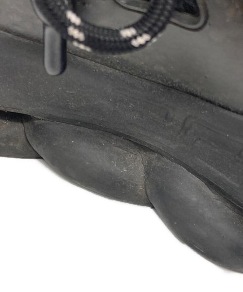 VERSACE（ヴェルサーチェ）VERSACE (ヴェルサーチェ) スニーカー ブラック サイズ:42の古着・服飾アイテム