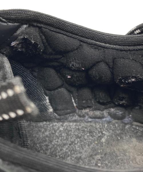 VERSACE（ヴェルサーチェ）VERSACE (ヴェルサーチェ) スニーカー ブラック サイズ:42の古着・服飾アイテム