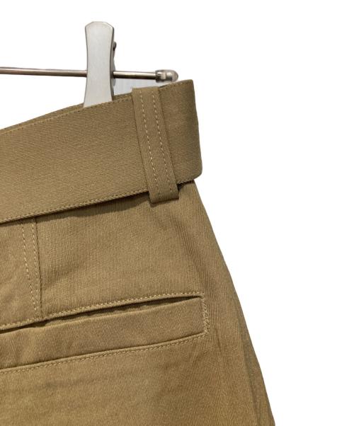 DRIES VAN NOTEN（ドリスヴァンノッテン）DRIES VAN NOTEN (ドリスヴァンノッテン) テーパードパンツ ベージュ サイズ:44の古着・服飾アイテム