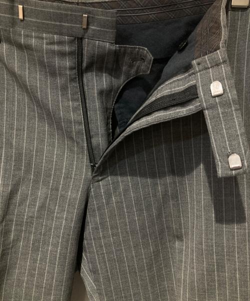 BURBERRY BLACK LABEL（バーバリーブラックレーベル）BURBERRY BLACK LABEL (バーバリーブラックレーベル) ピンストライプセットアップスーツ グレー サイズ:38Rの古着・服飾アイテム