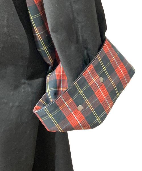 CMMN SWDN（コモンスウェーデン）CMMN SWDN (コモンスウェーデン) Button Check Coat ブラック×レッド サイズ:48の古着・服飾アイテム