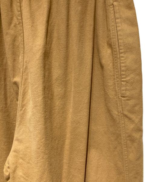 CristaSeya（クリスタセヤ）CristaSeya (クリスタセヤ) カットオフイージーパンツ ベージュ サイズ:Mの古着・服飾アイテム