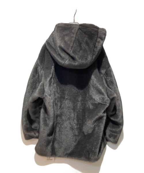 THINGS THAT MATTER（シングスザットマター）THINGS THAT MATTER (シングスザットマター) MINK IMITATION FUR HOODIE JACKET グレー サイズ:FREEの古着・服飾アイテム