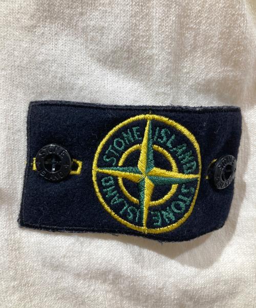 STONE ISLAND（ストーンアイランド）STONE ISLAND (ストーンアイランド) ロゴ パッチ クルーネック ニット アイボリー サイズ:Ｌの古着・服飾アイテム