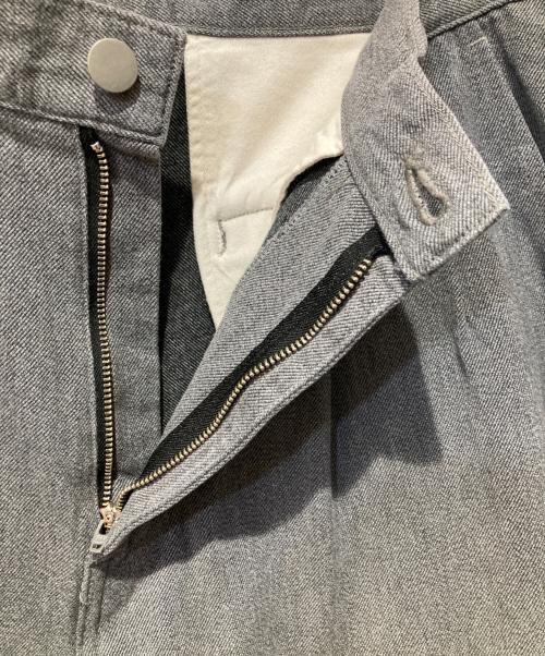Graphpaper（グラフペーパー）Graphpaper (グラフペーパー) COLORFAST DENIM 2 TUCK PANTS グレー サイズ:2の古着・服飾アイテム