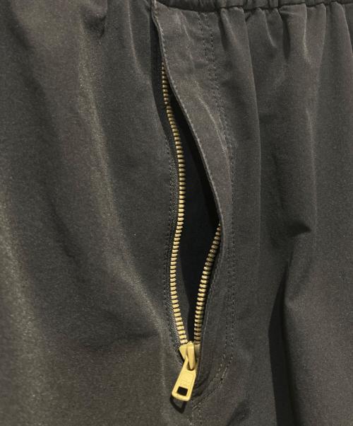 DAIWA PIER39（ダイワ ピア39）DAIWA PIER39 (ダイワ ピア39) Loose Stretch 6P Mil Pants ブラック サイズ:Mの古着・服飾アイテム