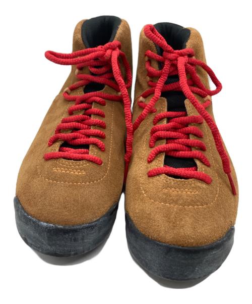 NIKE（ナイキ）NIKE (ナイキ) AIR MAGMA 2.4 ベージュ サイズ:27.5cmの古着・服飾アイテム