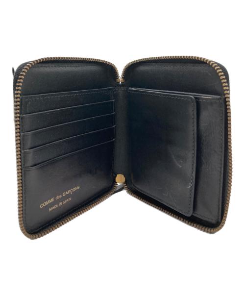 COMME des GARCONS（コムデギャルソン）COMME des GARCONS (コムデギャルソン) EMMBOSSED LOGOTYPE 1 WALLET ブラックの古着・服飾アイテム