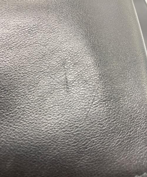 LOEWE（ロエベ）LOEWE (ロエベ) レザーボディバッグ ブラックの古着・服飾アイテム