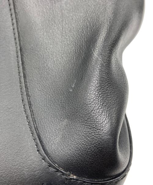 LOEWE（ロエベ）LOEWE (ロエベ) レザーボディバッグ ブラックの古着・服飾アイテム