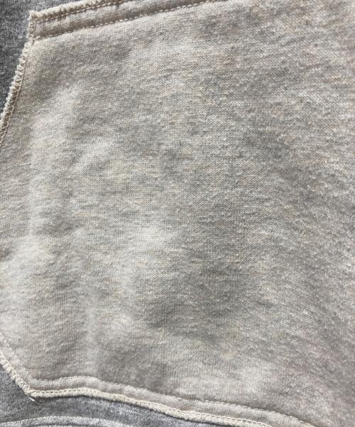 BUTCHER PRODUCTS（ブッチャープロダクツ）BUTCHER PRODUCTS (ブッチャープロダクツ) 後付け両Vプルオーバーパーカー グレー サイズ:36の古着・服飾アイテム