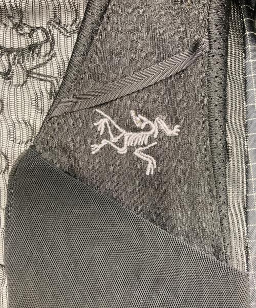 ARC'TERYX（アークテリクス）ARC'TERYX (アークテリクス) AERIOS 35 BACKPACK ブラック×ホワイトの古着・服飾アイテム