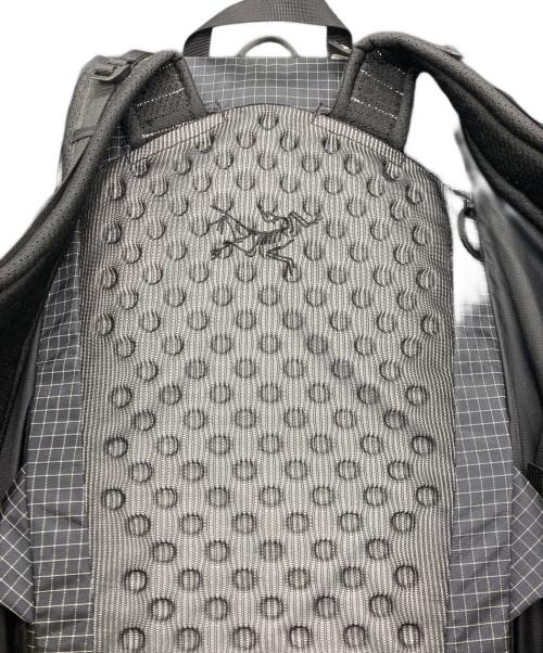 ARC'TERYX（アークテリクス）ARC'TERYX (アークテリクス) AERIOS 35 BACKPACK ブラック×ホワイトの古着・服飾アイテム
