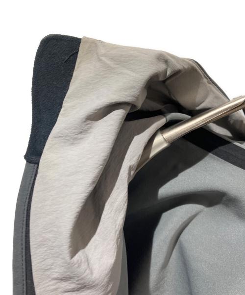 ARC'TERYX（アークテリクス）ARC'TERYX (アークテリクス) PROCLINE JACKET グレー サイズ:Mの古着・服飾アイテム