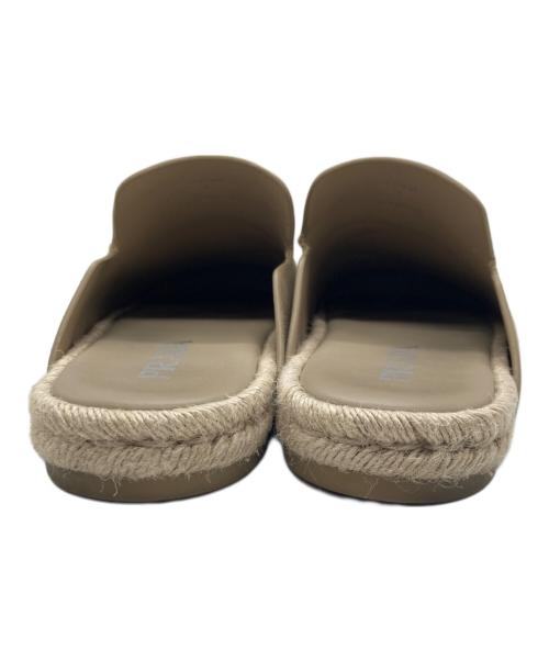 PRADA（プラダ）PRADA (プラダ) スウェードミュール ベージュ サイズ:7の古着・服飾アイテム