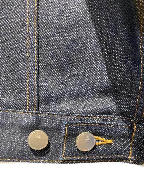 th products STUDIOUS（ティーエイチ プロダクツ ステュディオス）th products STUDIOUS (ティーエイチ プロダクツ ステュディオス) 別注 DENIM TRUCKER JACKET インディゴ サイズ:1 未使用品の古着・服飾アイテム