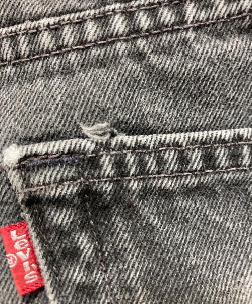 LEVI'S（リーバイス）LEVI'S (リーバイス) デニムパンツ グレー サイズ:W33の古着・服飾アイテム