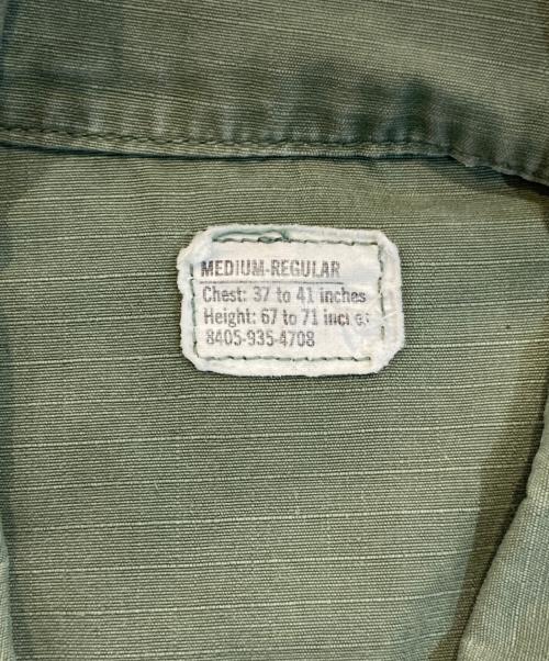 US ARMY（ユーエスアーミー）US ARMY (ユーエスアーミー) jungle fatigue jacket 4th Type グリーン サイズ:MEDIUMの古着・服飾アイテム