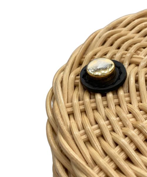 sacai（サカイ）sacai (サカイ) Woven Style Logo Patch Bucket Bag ベージュ×ブラックの古着・服飾アイテム