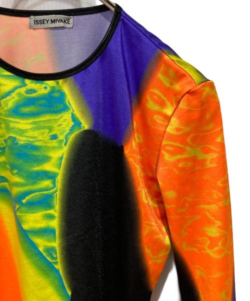 ISSEY MIYAKE（イッセイミヤケ）ISSEY MIYAKE (イッセイミヤケ) ロングスリーブカットソー マルチカラー サイズ:Mの古着・服飾アイテム