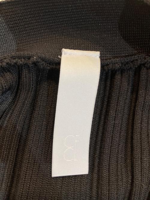 CFCL（シーエフシーエル）CFCL (シーエフシーエル) FLUTED CARDIGAN ブラック サイズ:１の古着・服飾アイテム