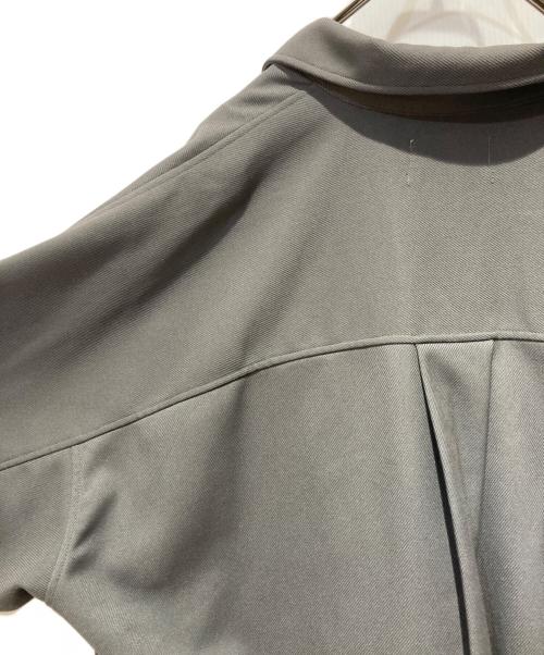 Graphpaper（グラフペーパー）Graphpaper (グラフペーパー) STRETCH KERSEY LONG YOKE SLEEVE SHIRT グレー サイズ:FREEの古着・服飾アイテム