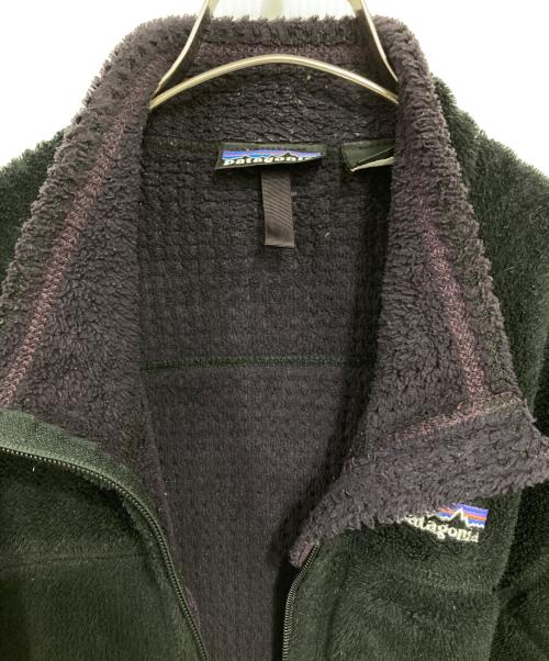 Patagonia（パタゴニア）Patagonia (パタゴニア) R4 fleece jacket L ブラック サイズ:Mの古着・服飾アイテム