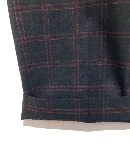 PAUL SMITH（ポールスミス）PAUL SMITH (ポールスミス) 裏地総柄チェックセットアップスーツ ブラック×レッド サイズ:42の古着・服飾アイテム