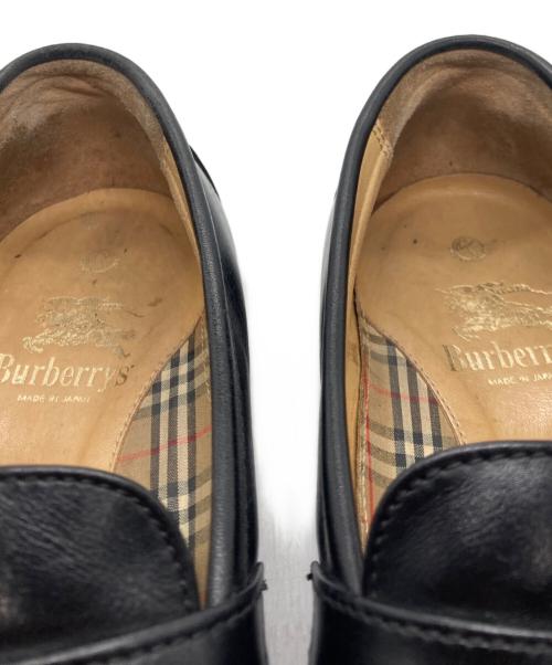 Burberry's（バーバリー）Burberry's (バーバリー) ローファー ブラック サイズ:5の古着・服飾アイテム