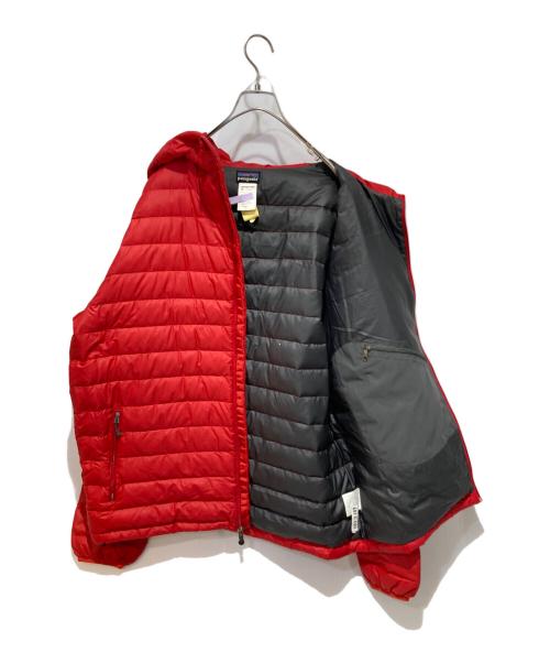 Patagonia（パタゴニア）Patagonia (パタゴニア) ダウンセーターフーディ レッド サイズ:Ｌの古着・服飾アイテム