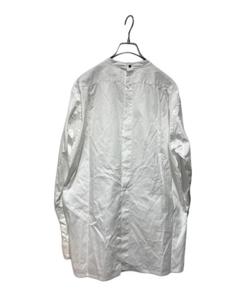TAKAHIROMIYASHITA TheSoloIst.（タカヒロミヤシタ ザソロイスト）TAKAHIROMIYASHITA TheSoloIst. (タカヒロミヤシタ ザソロイスト) band collar strapped medical shirt ホワイト サイズ:46の古着・服飾アイテム