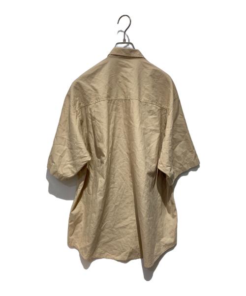 AURALEE（オーラリー）AURALEE (オーラリー) WASHED FINX TWILL BIG HALF SLEEVED SHIRTS ベージュ サイズ:4の古着・服飾アイテム