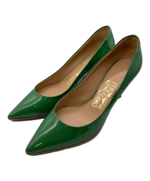 Salvatore Ferragamo（サルヴァトーレ フェラガモ）Salvatore Ferragamo (サルヴァトーレ フェラガモ) エナメルパンプス グリーン サイズ: 3 1/2の古着・服飾アイテム
